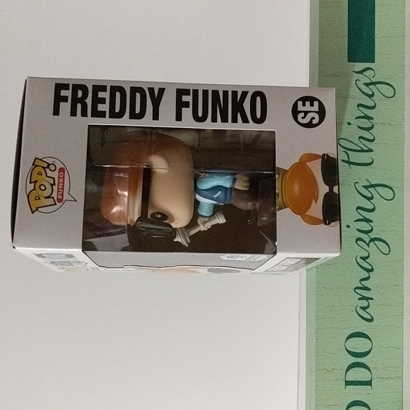 🍀 Funko POP 🍀 Freddy HQ Exclusive Limited Edition Toy Display Kids NEW AUTH 🍀 - Picture 2 of 6